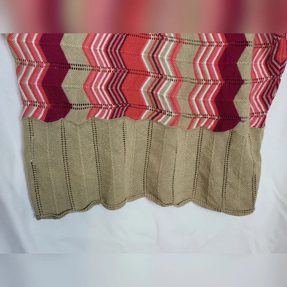 August Silk Tan Burgundy‎ Chevron Scoop Neck Batwing Sleeve Knit Top Size S - Picture 6 of 6